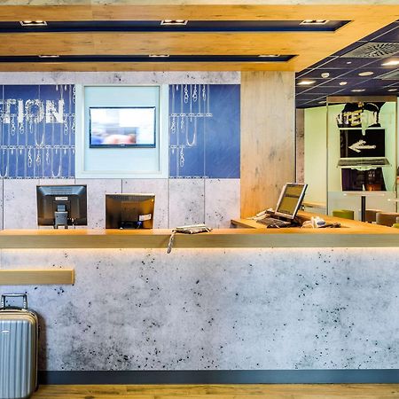 Ibis Budget Bordeaux Centre Bastide Екстериор снимка