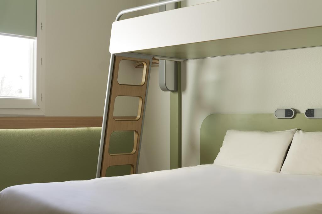 Ibis Budget Bordeaux Centre Bastide Екстериор снимка