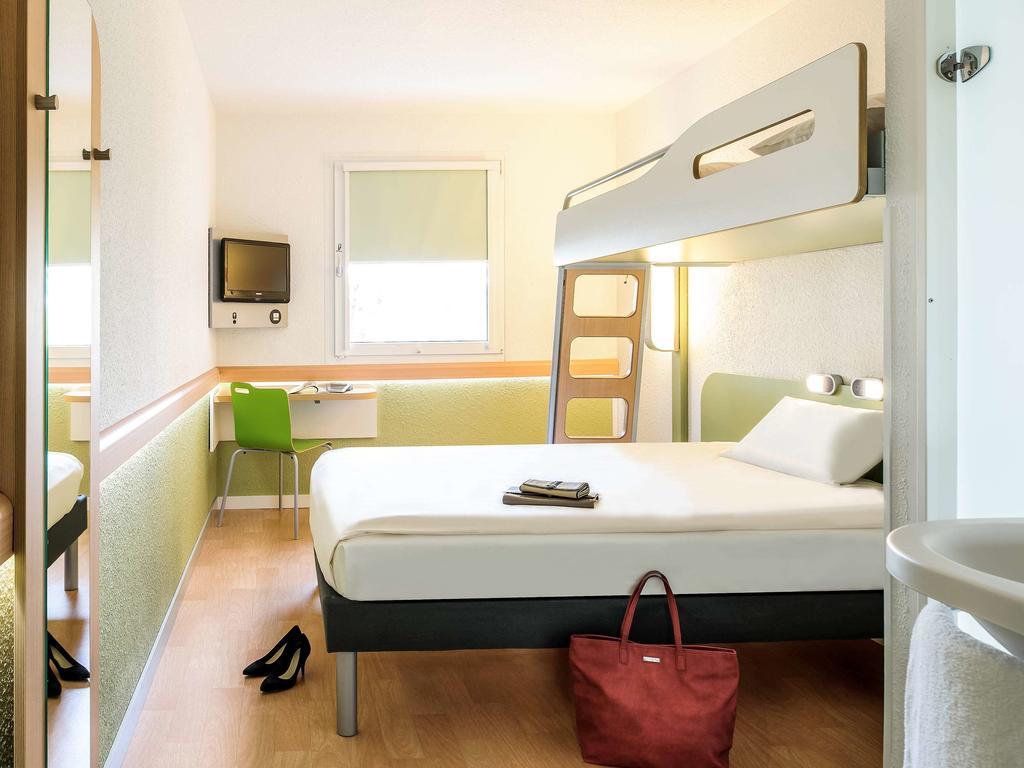 Ibis Budget Bordeaux Centre Bastide Екстериор снимка